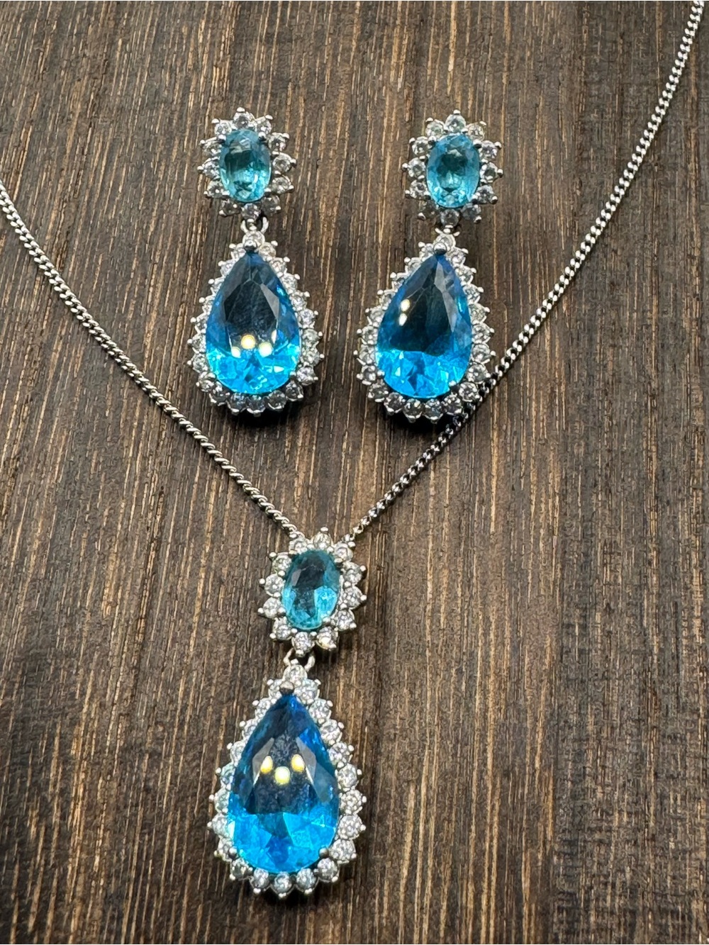 Aquamarine Blue Teardrop pendant and earrings set cubic zirconia. Silvertone set